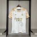 Camisa do Real Madrid Edição Especial 23/24 Torcedor Dourada