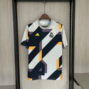 Camisa do Real Madrid Treino 23/24 Preta e Branca